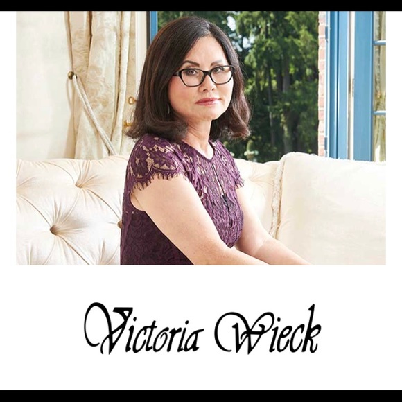 NEW - VICTORIA WIECK Watch - Picture 2 of 5